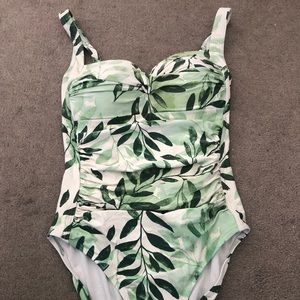 Gorgeous green print Nip Tuck one piece swim suit